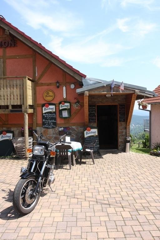 יאסימוב Restaurant Pension-Anton מראה חיצוני תמונה