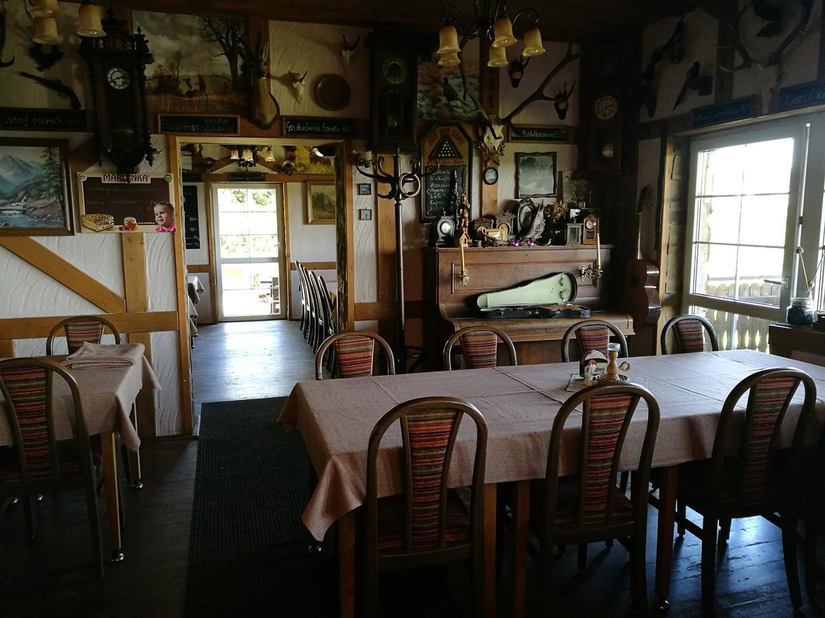 יאסימוב Restaurant Pension-Anton מראה חיצוני תמונה